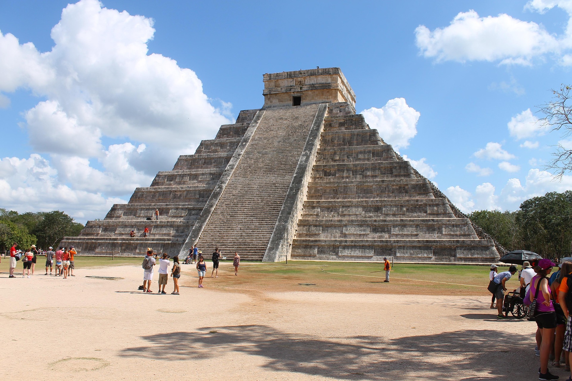 Is chichen itza worth visiting